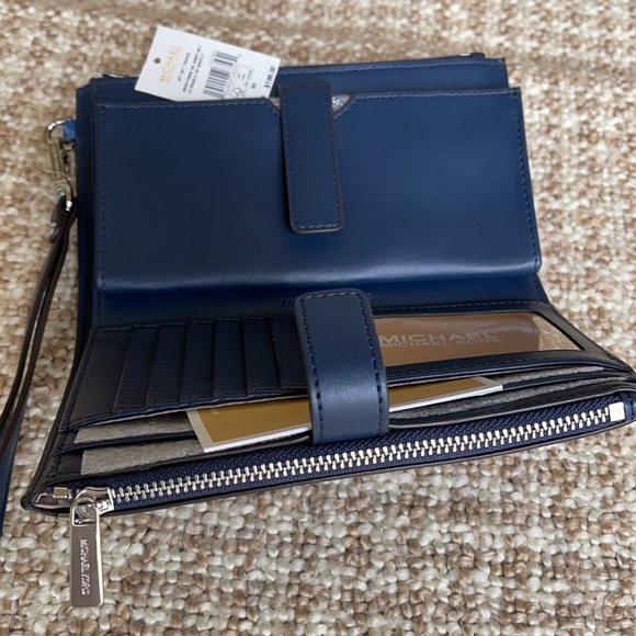 Michael Kors Jet Set Travel Lg Double Zip Wristlet - Picture 12 of 16